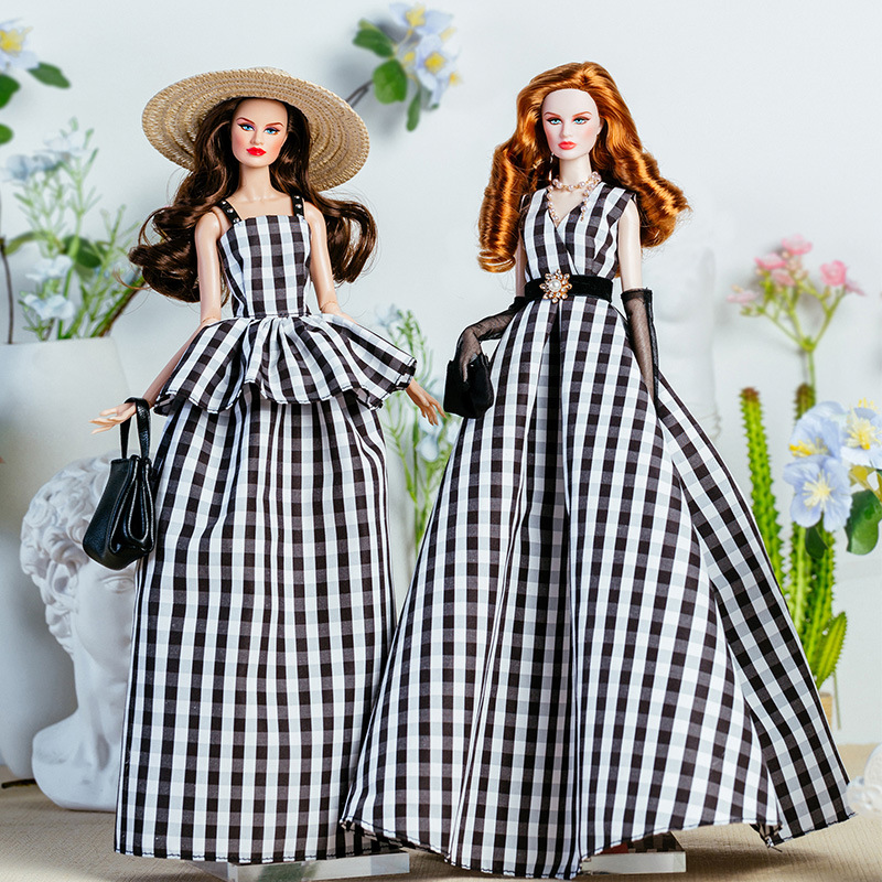 Vintage Collectible Accessories - 32 ซม.Supermodel ตุ๊กตาเสื้อผ้าชุดยุโรปแฟชั่น Vintage ลายสก๊อตสีดําและสีขาวชุดเจ้าหญิงสาว DIY
