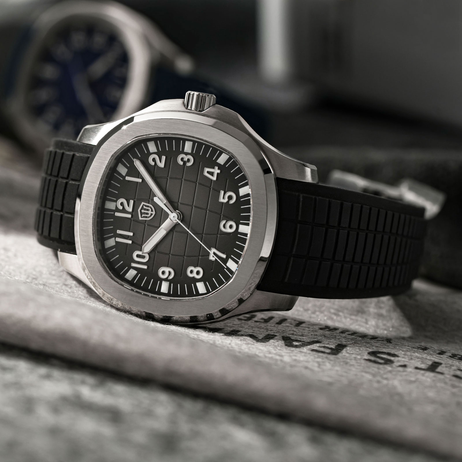 Watchdives WD008 38 มมนาฬิกาดำ - Vintage Collectible Watches บทวิจารณ์และราคา